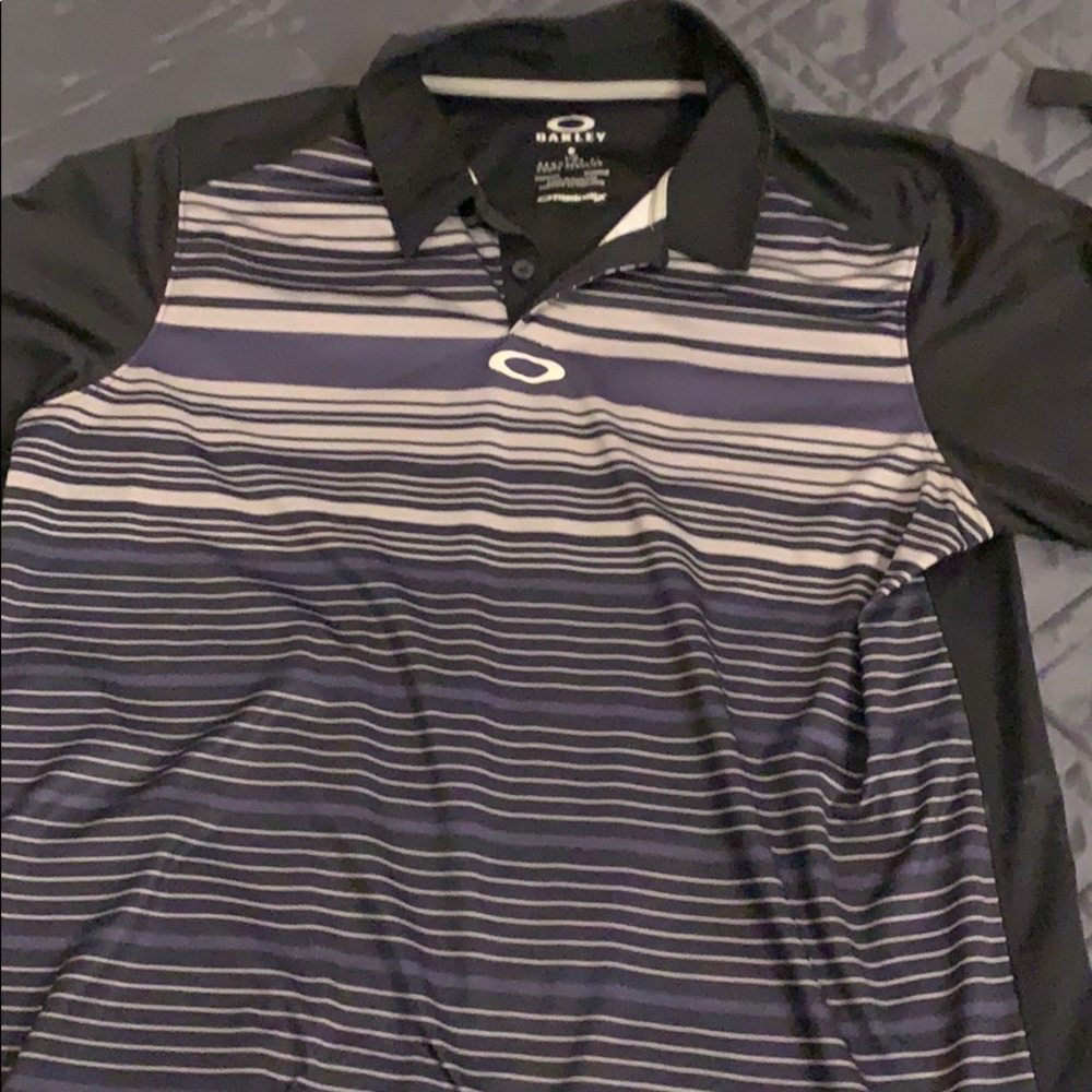 Mens Oakley size Large Golf Polo